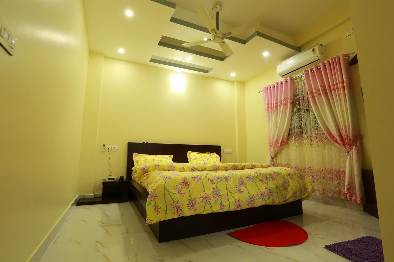 Seethas Regency Hotel Guruvayur Exterior photo