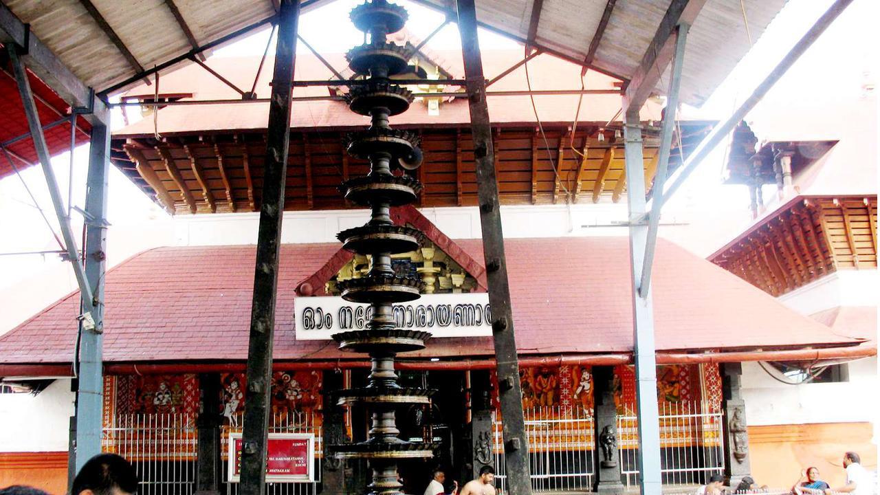 Seethas Regency Hotel Guruvayur Exterior photo